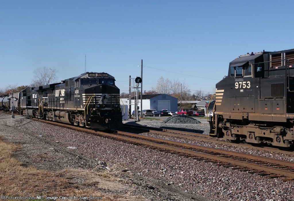 BNSF C44-9W 4501